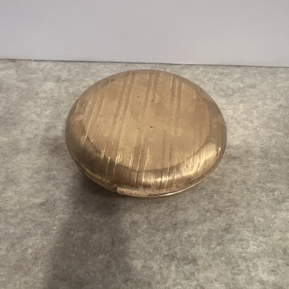 Mid-Century Merle Norman Powder Makeup Mirror‎ Compact – Gold Tone USA – No Puff